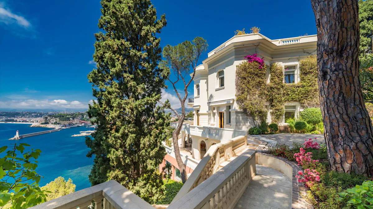 Villa Le Roc Fleuri na Lazurowym Wybrzeżu, wcześniej należała do Seana Connory'ego (fot. za: knightfrank.co.uk)