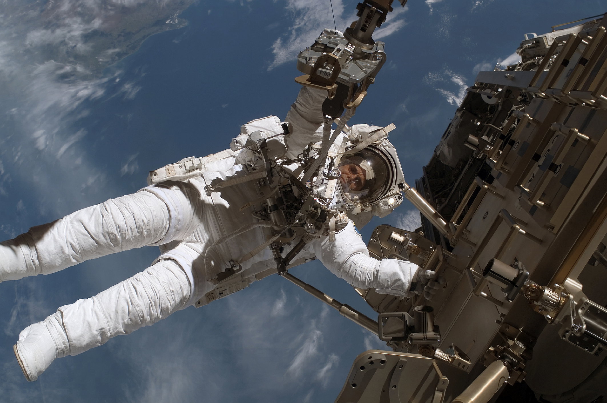 Na ISS mieliby polecieć główni aktorzy i reżyserzy obu produkcji (fot. Getty Images)