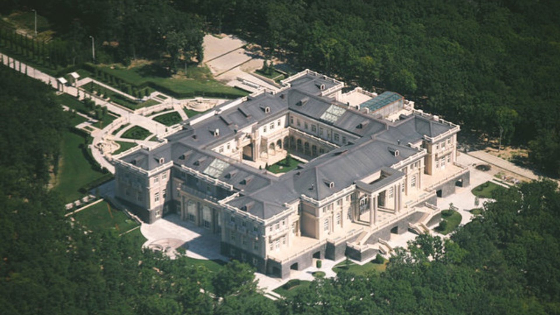 Pałac Putina wg Fundacji Nawalnego / palace.navalny