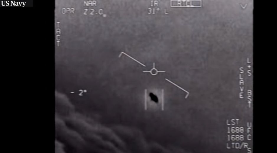 Pentagon odtajnił wideo z UFO fot. zrzut Guardian/YT
