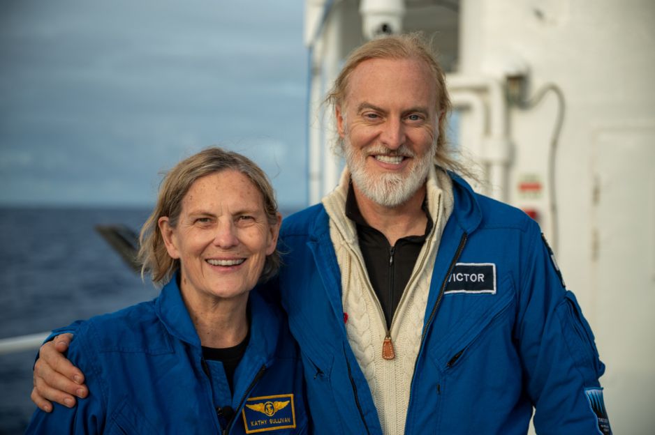 Dr Kathy Sullivan i jej pilot (fot. Facebook.com/EYOS Expeditions)