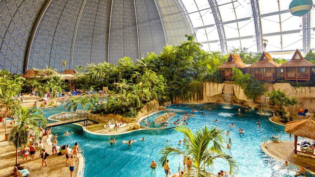 Kompleks basenów Tropical Islands