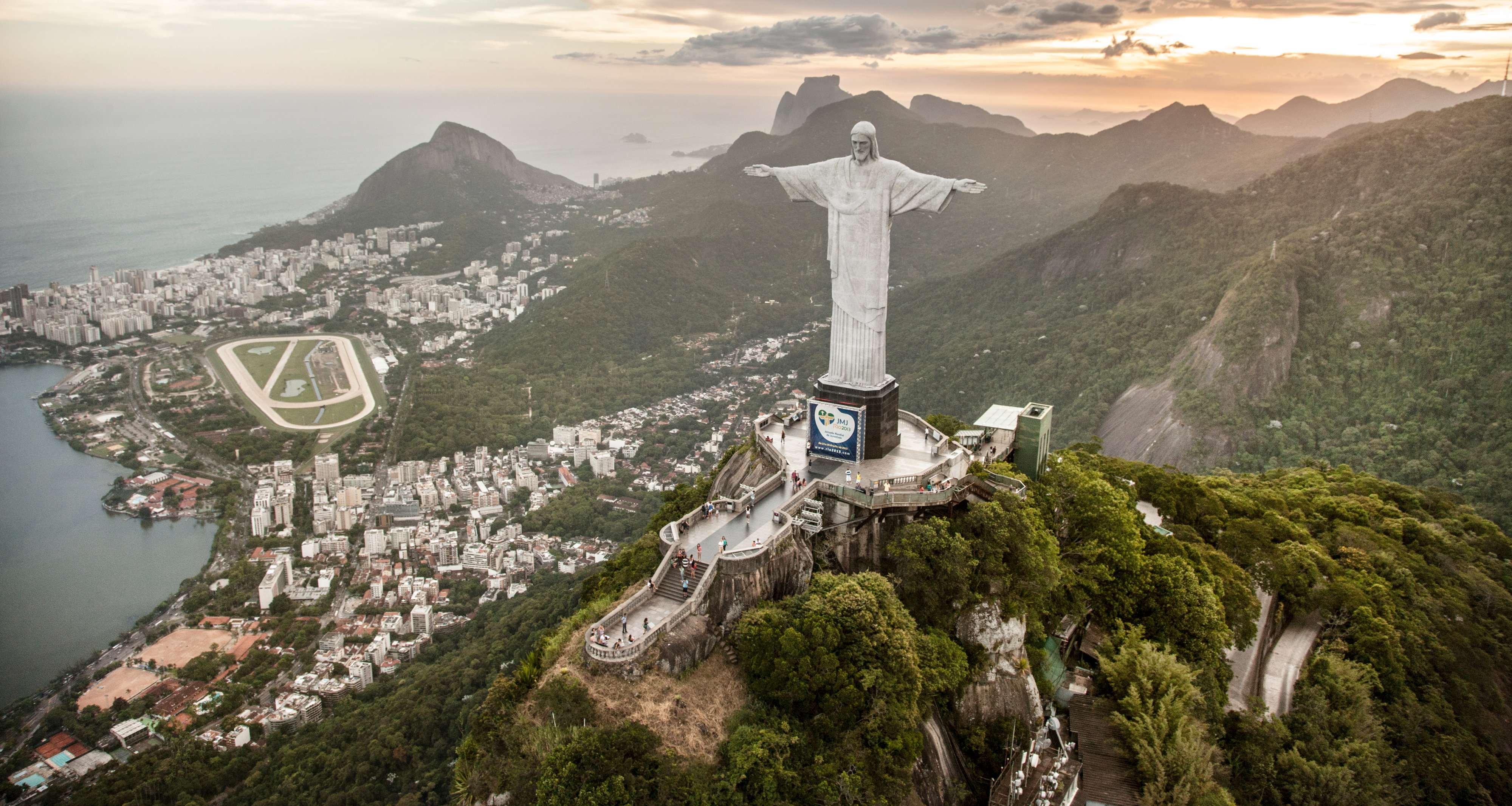 Statua Chrystusa Zbawiciela w Rio de Janeiro