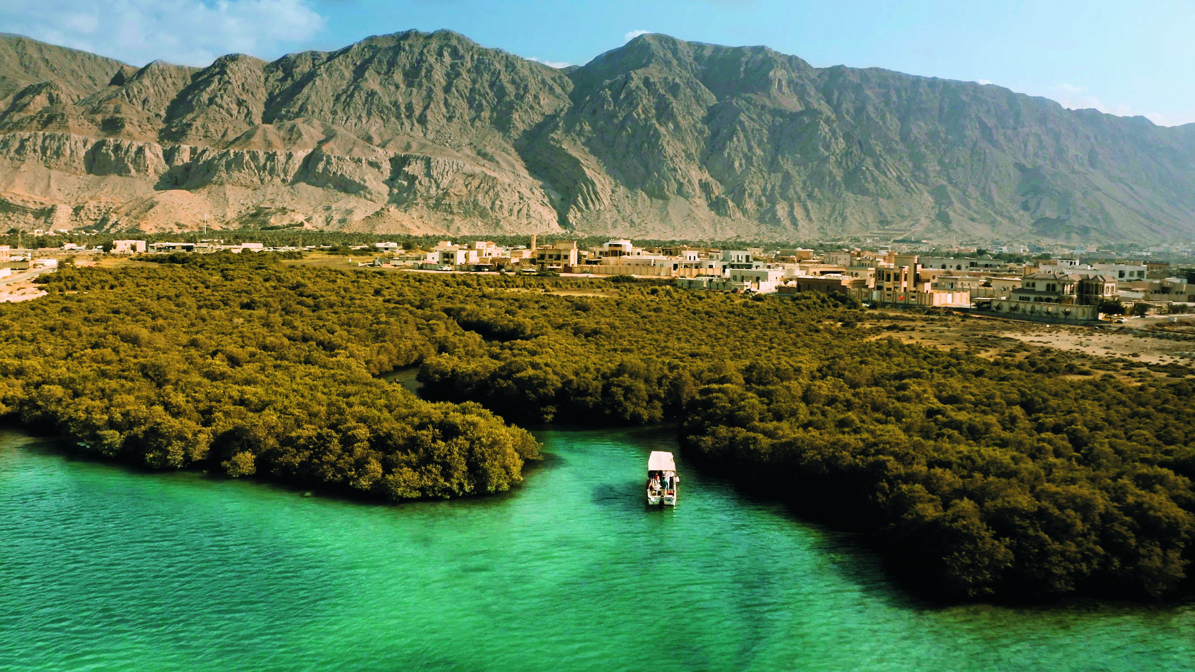 Ras Al Khaimah – jeden z najpiękniejszych Emiratów Arabskich, który zachwyca swoją różnorodnością