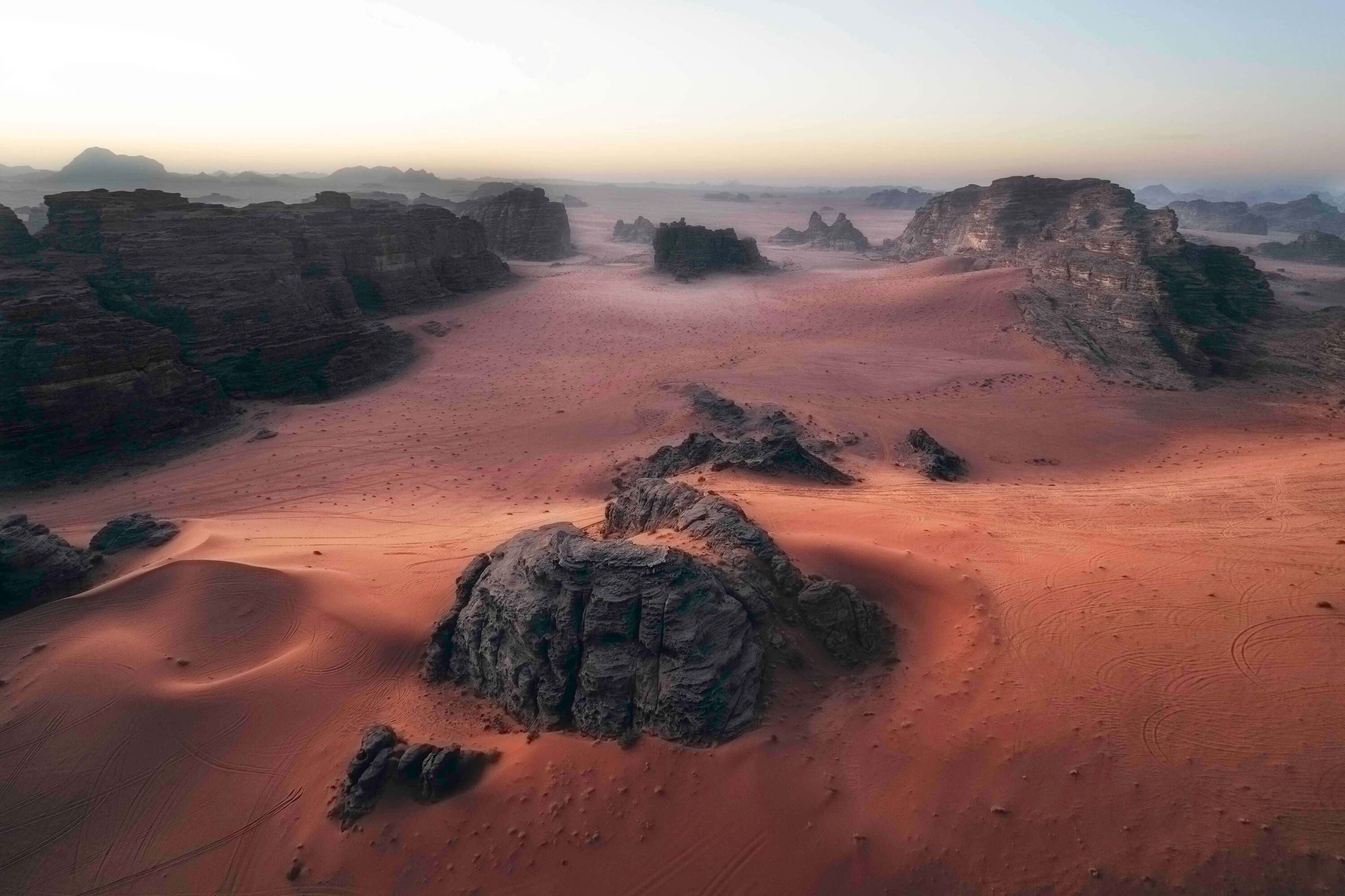 Arabia Saudyjska buduje własną Dolinę Krzemową. W niej: latające taksówki i sztuczny księżyc
