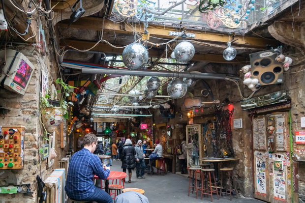 szimpla-kert-8d7e324