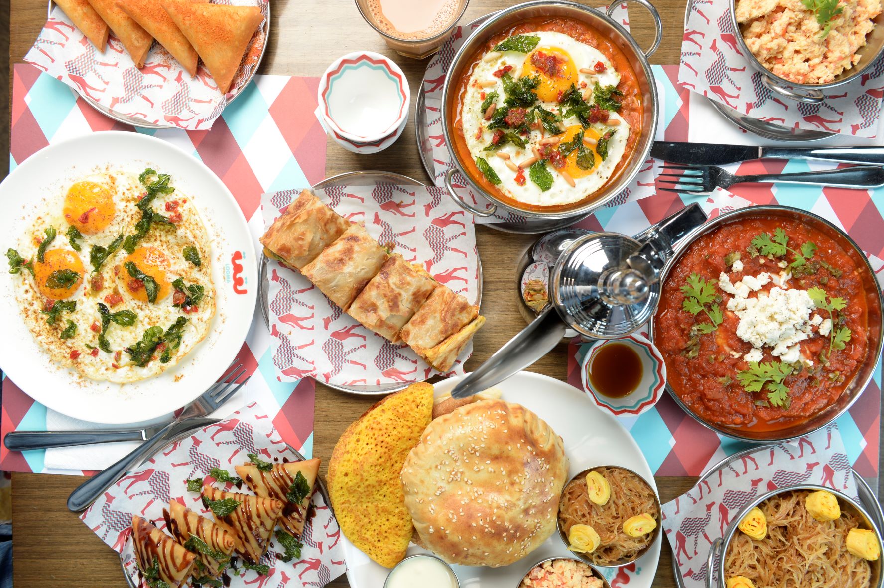 Ukryte perełki gastronomiczne Dubaju – gdzie zjecie smacznie i niedrogo?