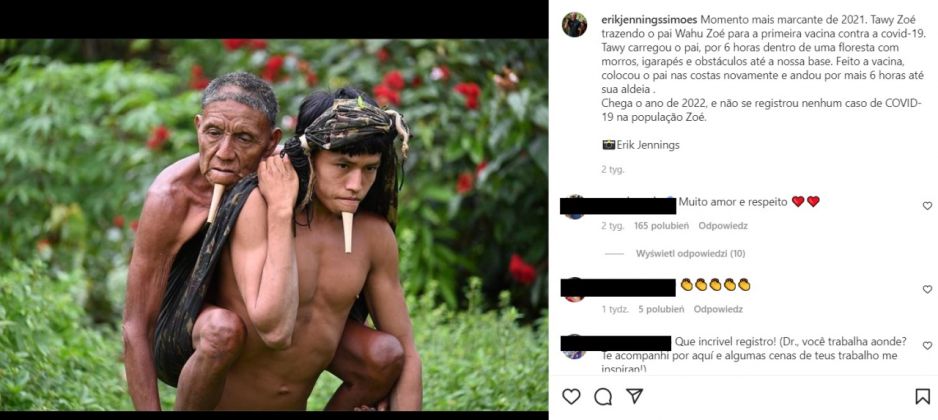 To zdjęcie podbija internet. Syn niósł ojca przez dżunglę do punktu szczepień