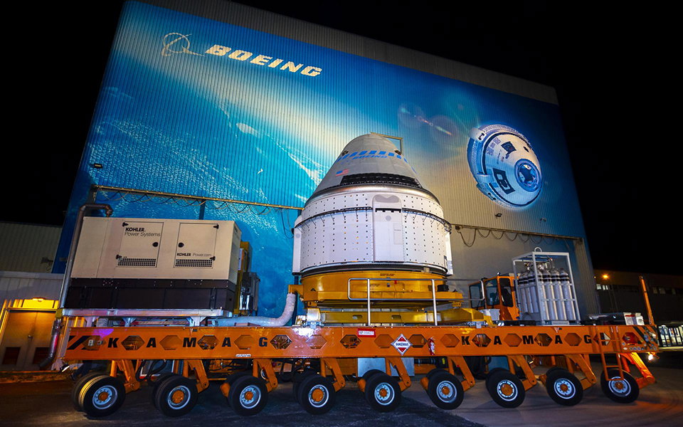 Kapsuła Starliner w końcu przycumowała do ISS. Nie obyło się bez problemów. Czy Boeing je rozwiąże? (fot. Boeing)