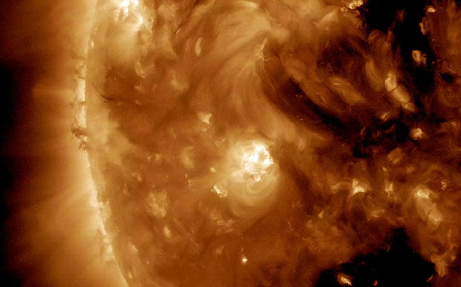 Słońce wciąż pozostaje pełne tajemnic (fot. SDO Gallery/ NASA)