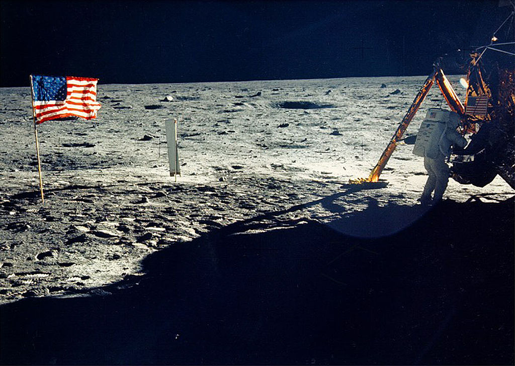 Orzeł wylądował. Dlaczego program Apollo i lądowanie na Księżycu zmieniły historię eksploracji kosmosu? (fot. NASA/Newsmakers)