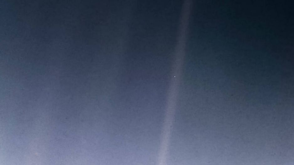 Kultowa fotografia Ziemi zrobiona przez Voyagera I odświeżona (Zdj.: NASA/JPL-Caltech)
