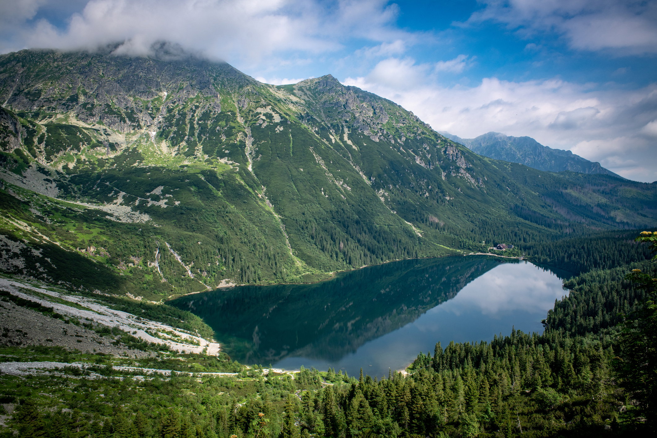 #TatrzańskieOpowieści. Czy Morskie Oko przestanie zamarzać?