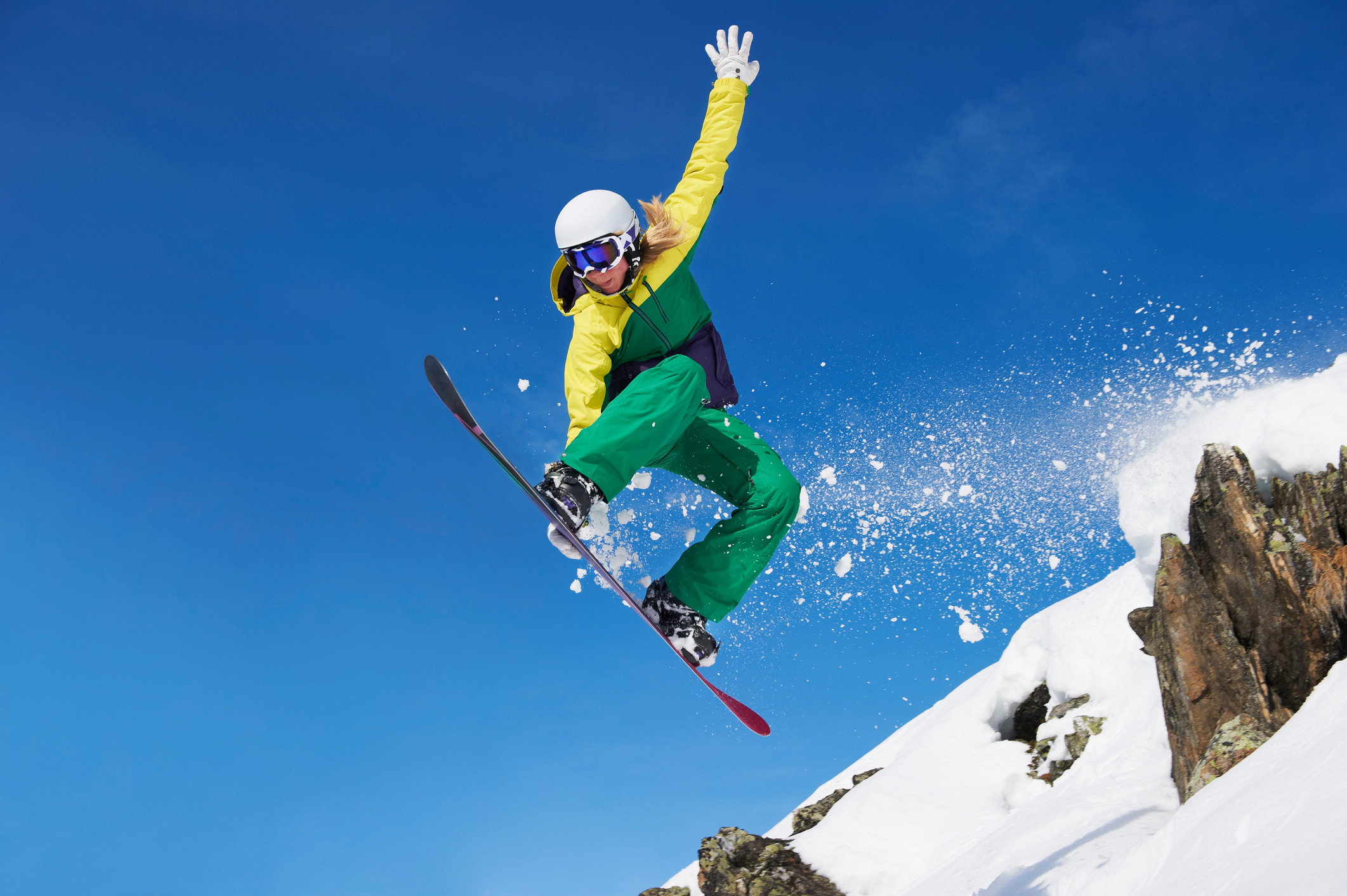 Filmy o snowboardzie – TOP10 produkcji, które wciągną Cię w świat snowboardu (fot. Getty Images)