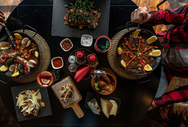 Niedrogie tapas i sport na żywo w każdą środę w Casa De Tapas