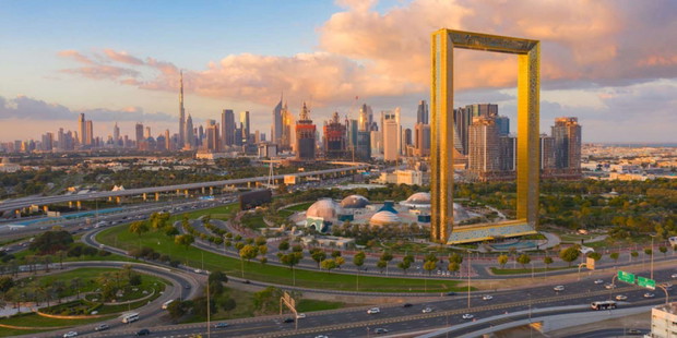 Widok na całe miasto z Dubai Frame