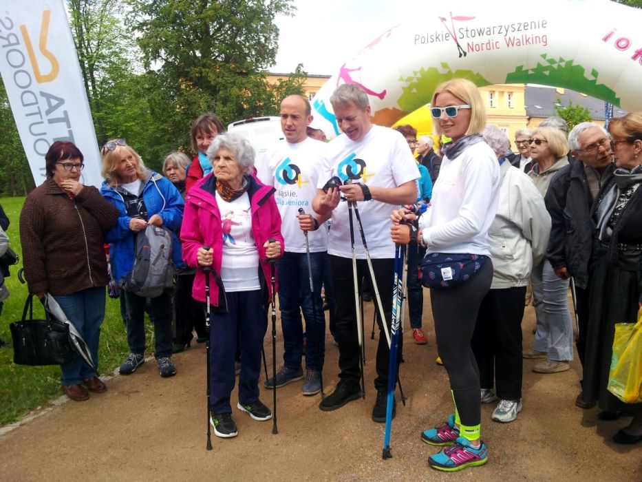 Pani Aleksandra Durlik: "Dopóki żyję, przychodzę na kije"