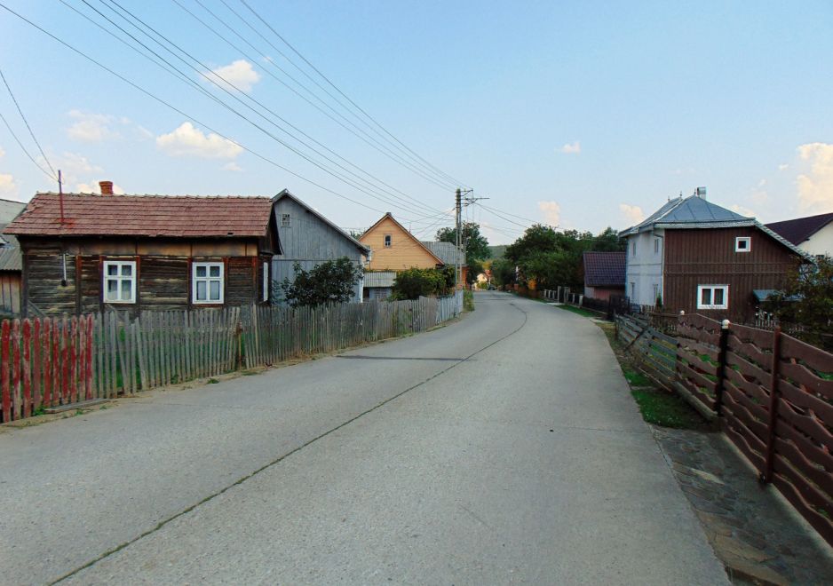 Wybierasz się do Rumunii? Odwiedź Nowy Soloniec – to polska wieś