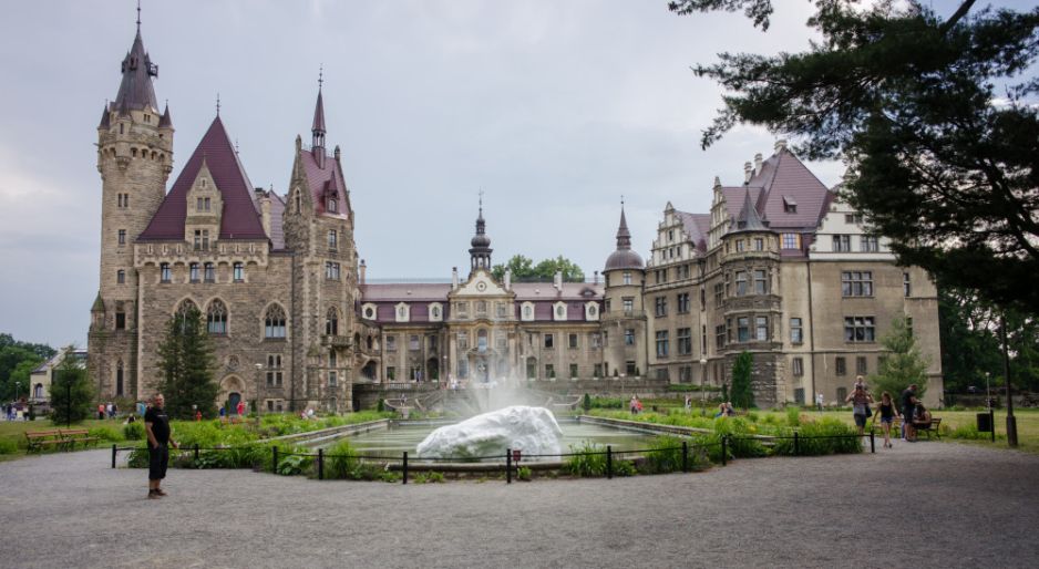Zamek w Mosznej (fot. East News)