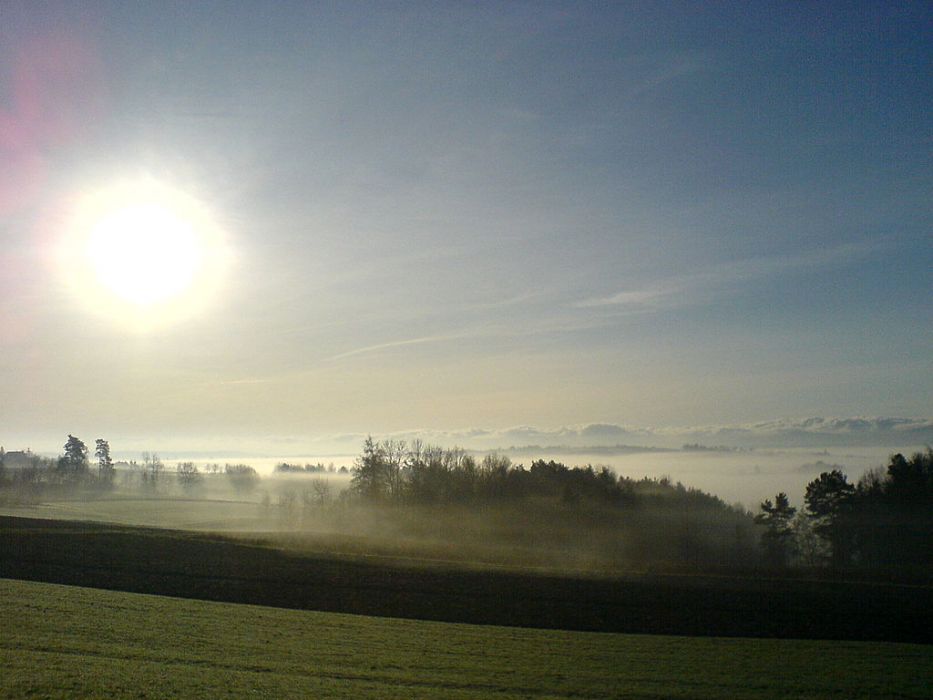 1024px-Mgła_-_podkarpacie