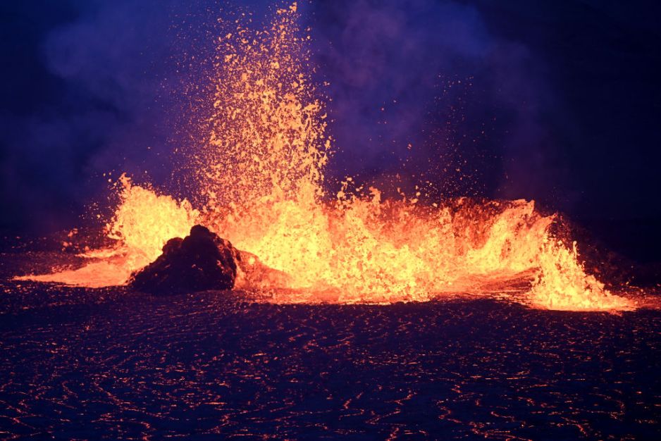 Świat nie jest gotowy na gigantyczną erupcję wulkanu, ostrzegają naukowcy. „Ryzyko jest większe niż ludzie sądzą” (fot. Sergei Gapon/Anadolu Agency via Getty Images)