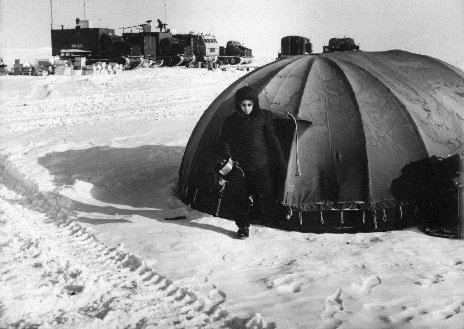 Najzimniejsze miejsca na świecie to laboratoria fizyków. A gdzie padły naturalne rekordy niskiej temperatury? (fot. KEYSTONE-FRANCE/Gamma-Rapho via Getty Images)