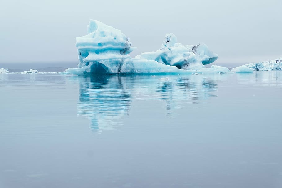 Paradoksalny efekt walki z dziurą ozonową. Protokół montrealski uratował letni lód w Arktyce na 15 lat (fot.  Royalty-free arctic photos free download | Pxfuel, CC0)