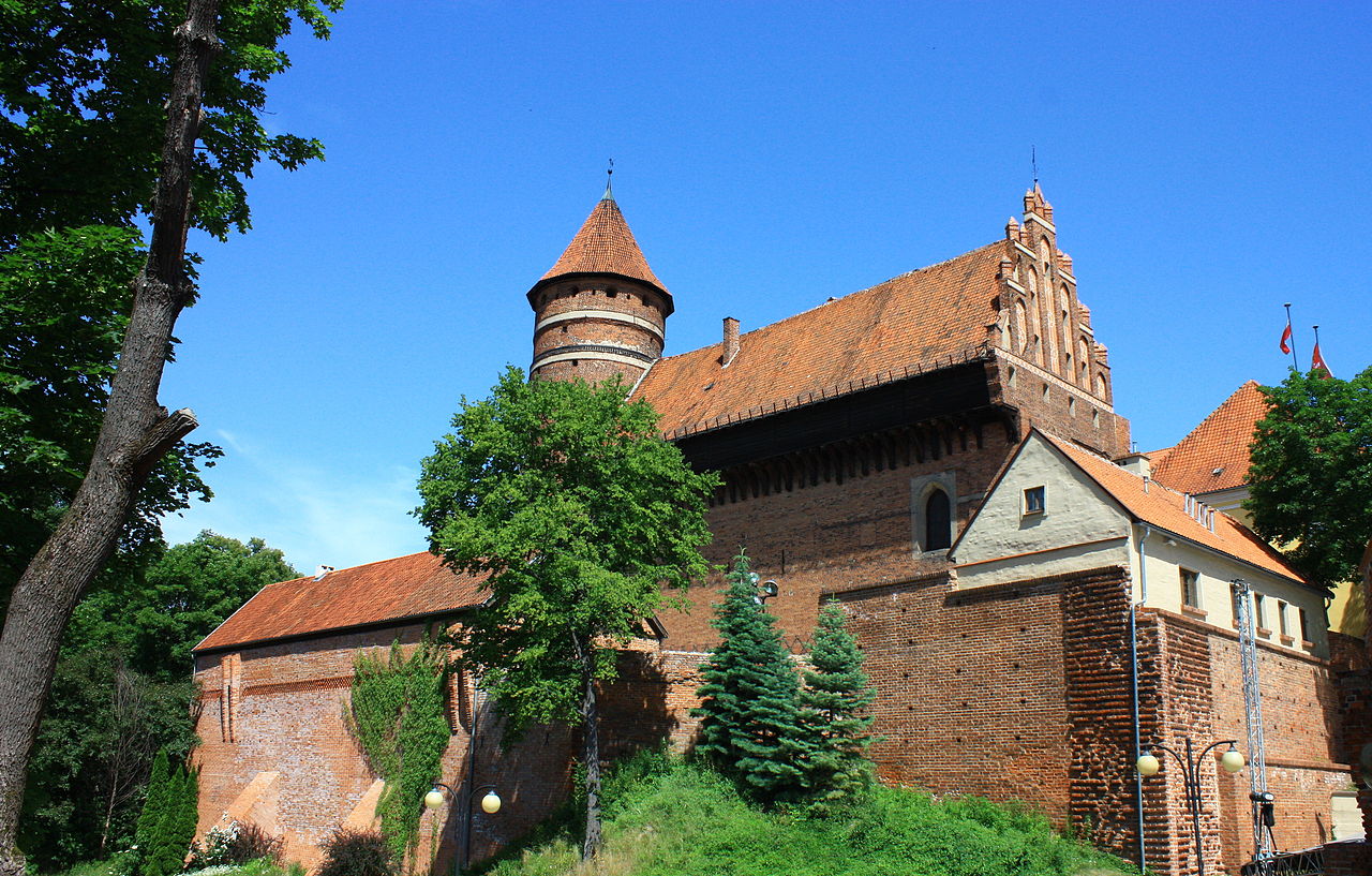 Zamek w Olsztynie (fot. Dawid Galus, Wikimedia Commons, CC-BY-SA-3.0-PL)