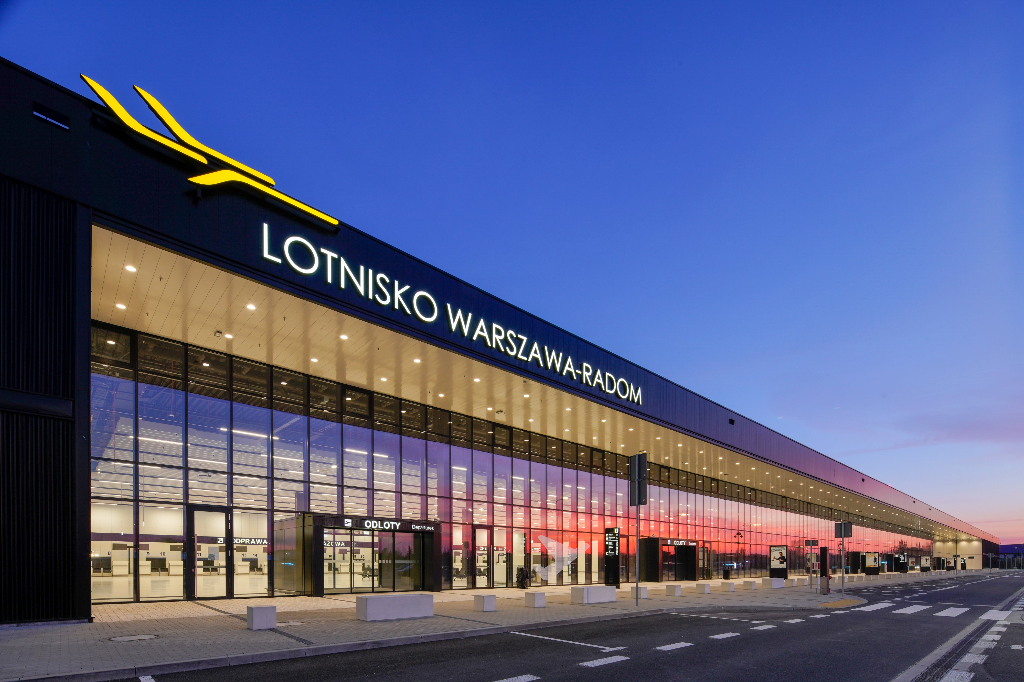 Lotnisko w Radomiu zamknięte. Znamy powód