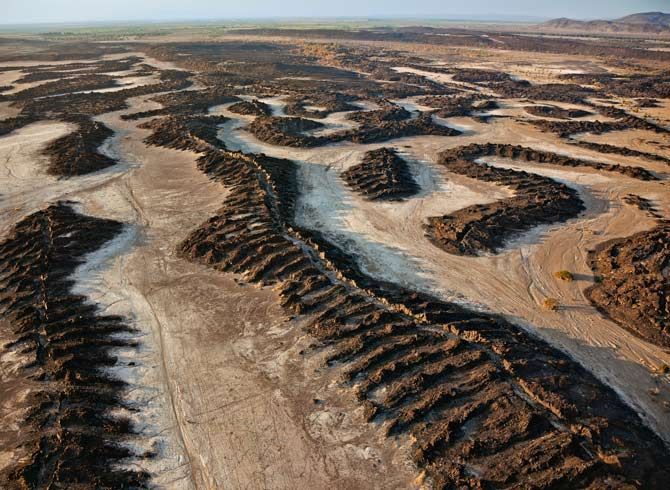 04-ancient-lava-flows-670