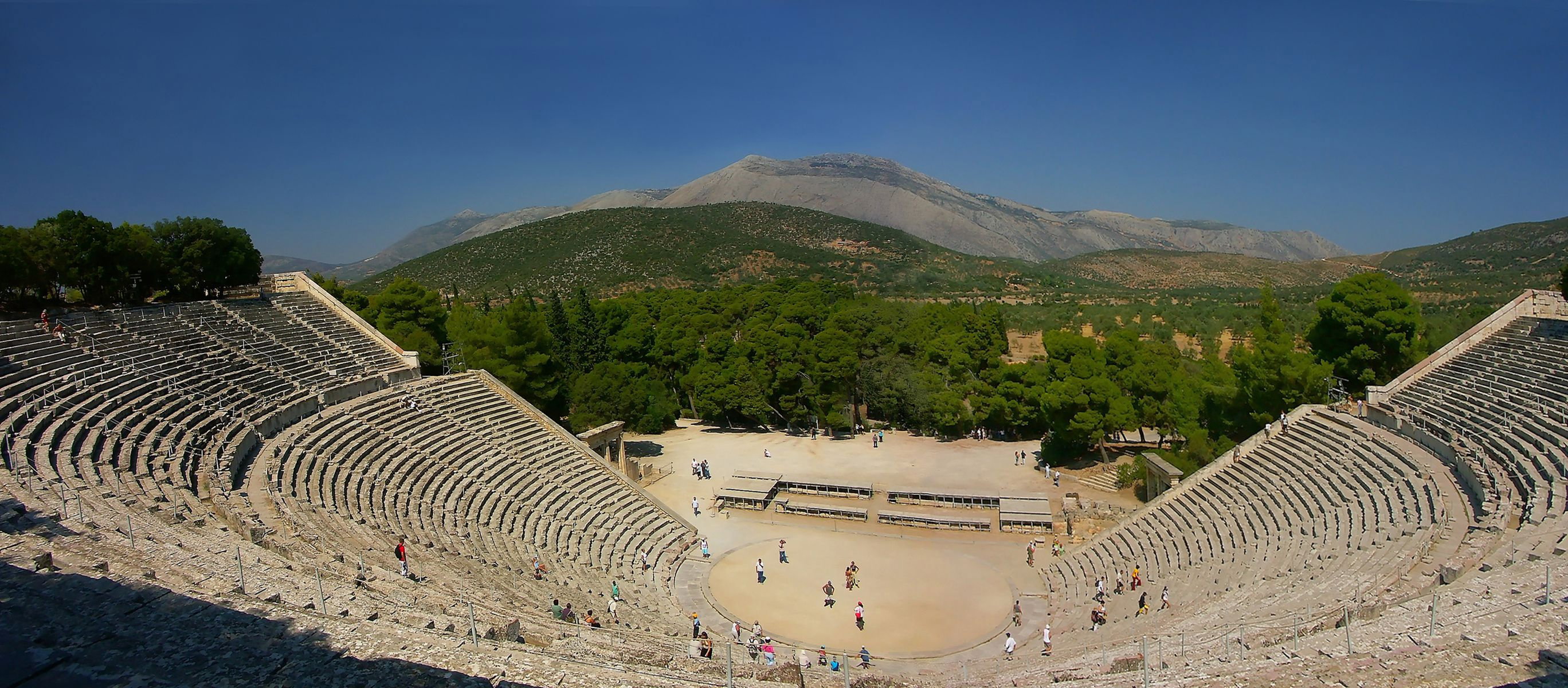Teatr antyczny z IV wieku p.n.e. w greckim Epidauros (fot. Shutterstock)