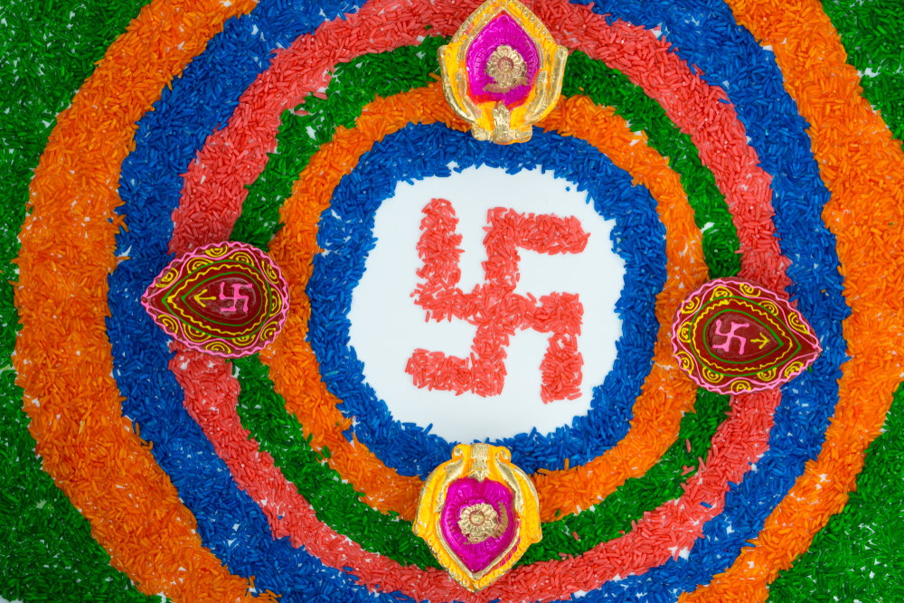 Swastyka. Klucz do raju, znak odrodzenia i życia, ale też symbol faszyzmu