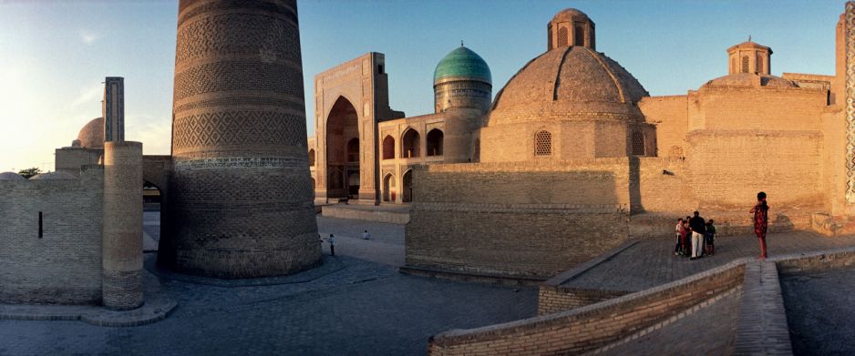 Uzbekistan_start_dobre_bew_30290