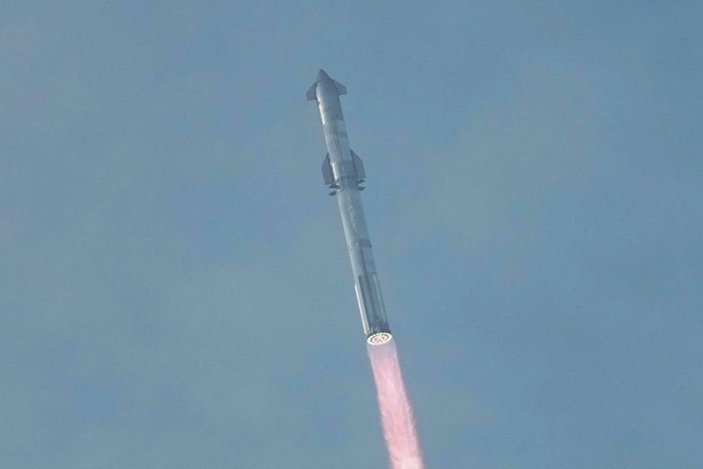 Do trzech razy sztuka. Największa rakieta świata Starship zakończyła pomyślnie trzeci test orbitalny (fot. Jon Shapley/Houston Chronicle via Getty Images)