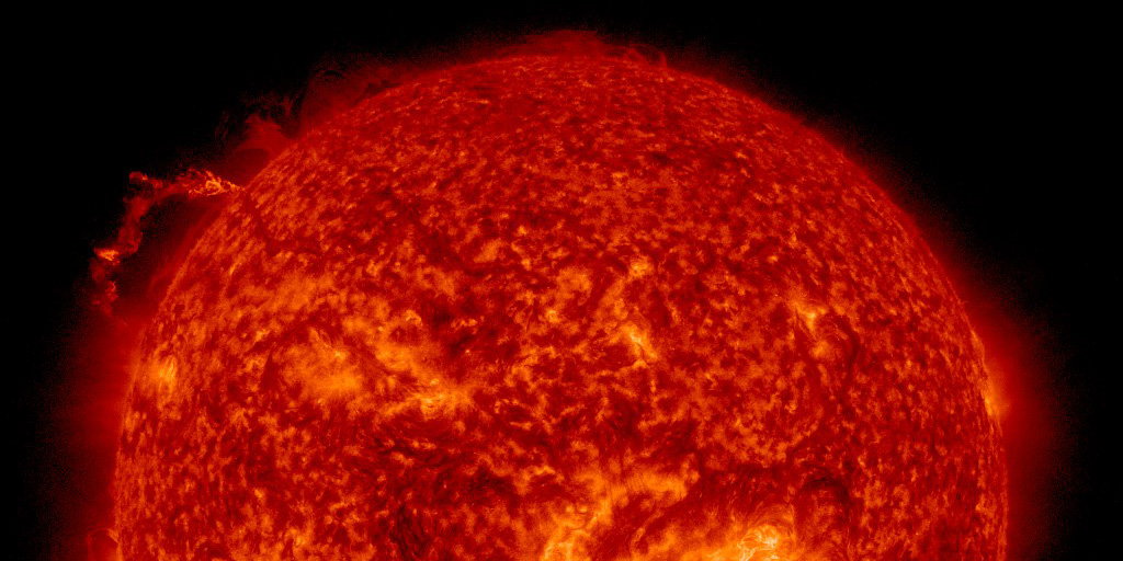 W Merkurego uderzył gigantyczny obłok plazmy. Obszar erupcji na Słońcu był 40-krotnie większy od Ziemi (fot. NASA/SDO)