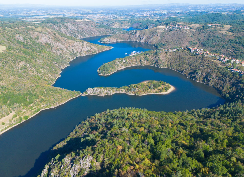 Najdłuższa rzeka Francji jest krótsza od Wisły, ale stanowi jedną z największych atrakcji w kraju (fot. Shutterstock)