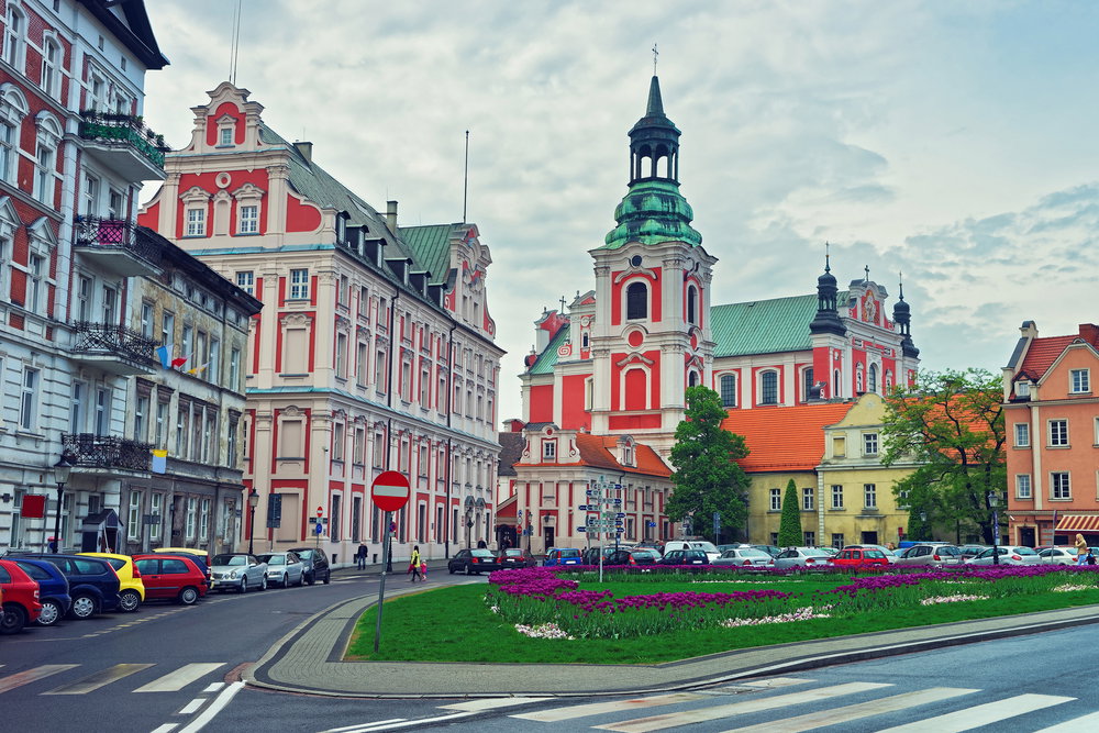 Ile jest kościołów w Polsce? Liczba parafii może zaskoczyć (fot. Shutterstock)