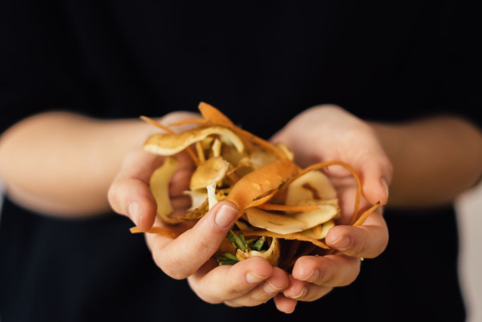 Nie obieraj warzyw i owoców! W ich skórkach kryje się mnóstwo zdrowych składników (fot. Shutterstock)