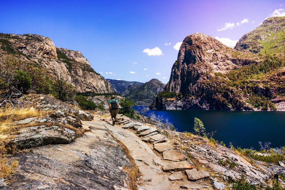 Park Narodowy Yosemite w USA to miejsce niezwykłe. Pokocha je każdy, kto kocha naturę i góry (fot. Shutterstock)