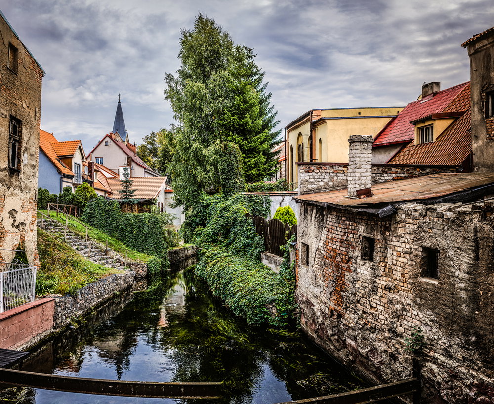 Pojezierze Olsztyńskie to kraina pięknej przyrody i ciekawej historii. Tu zjecie najlepsze jagodzianki (fot. Shutterstock)
