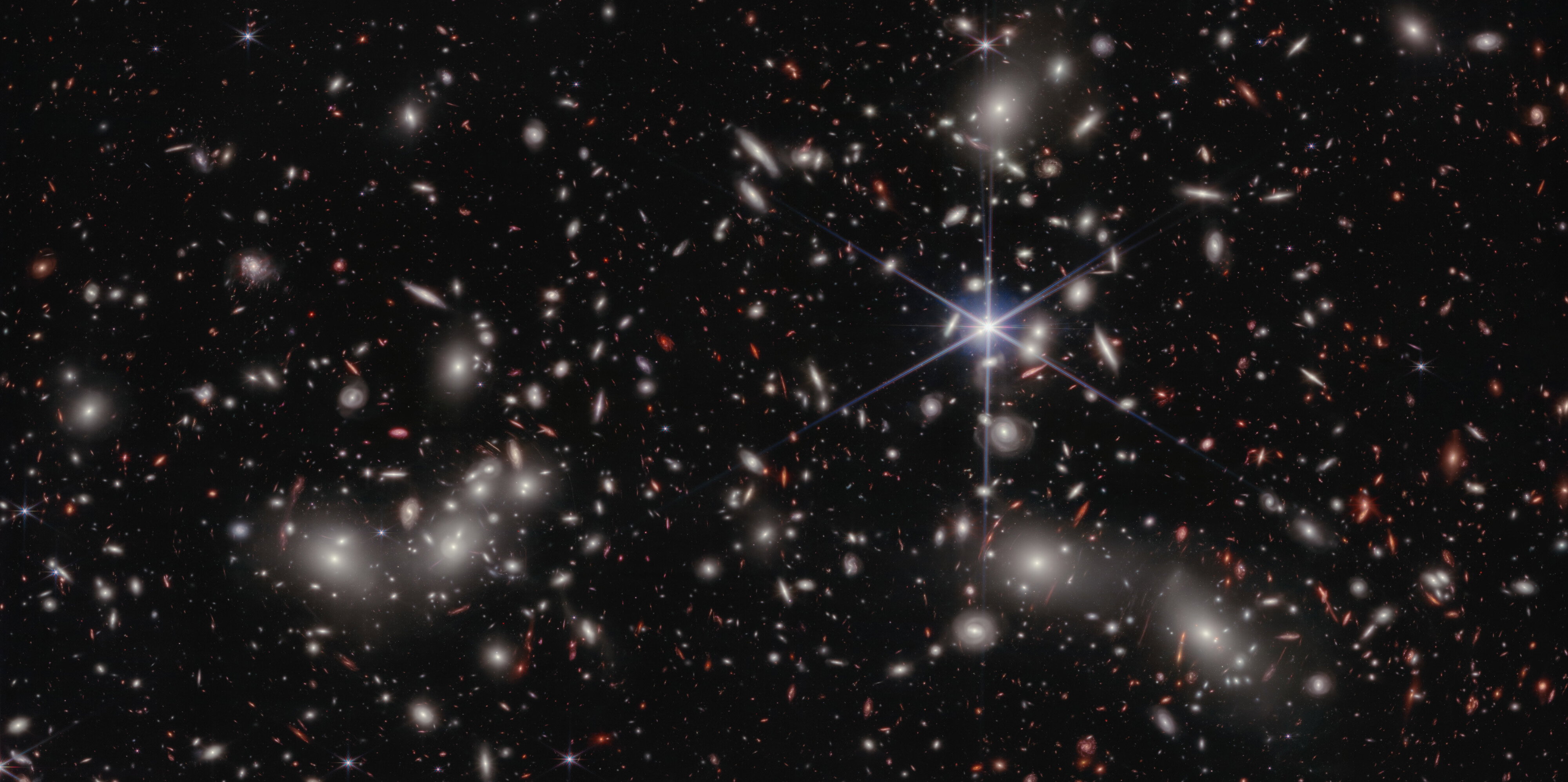 Co „zapaliło światło” we wczesnym Wszechświecie? Kosmiczny Teleskop Jamesa Webba pomógł rozwikłać tę zagadkę (fot. NASA, ESA, CSA, I. Labbe (Swinburne University of Technology), R. Bezanson (University of Pittsburgh), A. Pagan (STScI))