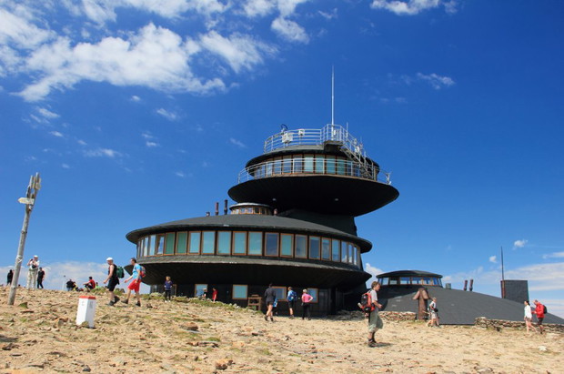 Wysokogórskie Obserwatorium Meteorologiczne na Śnieżce.