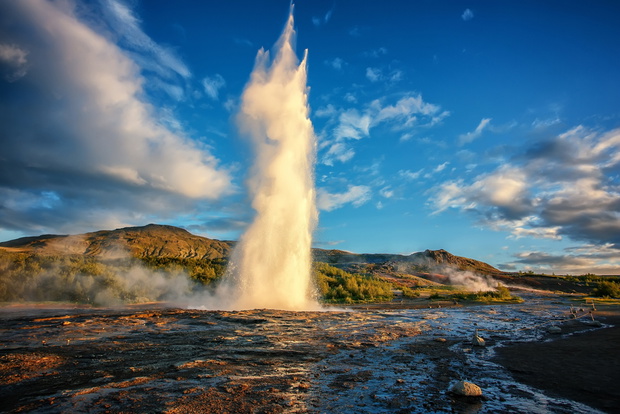Strokkur – najbardziej aktywny gejzer Islandii