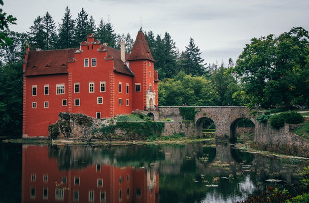 Červená Lhota, Czechy