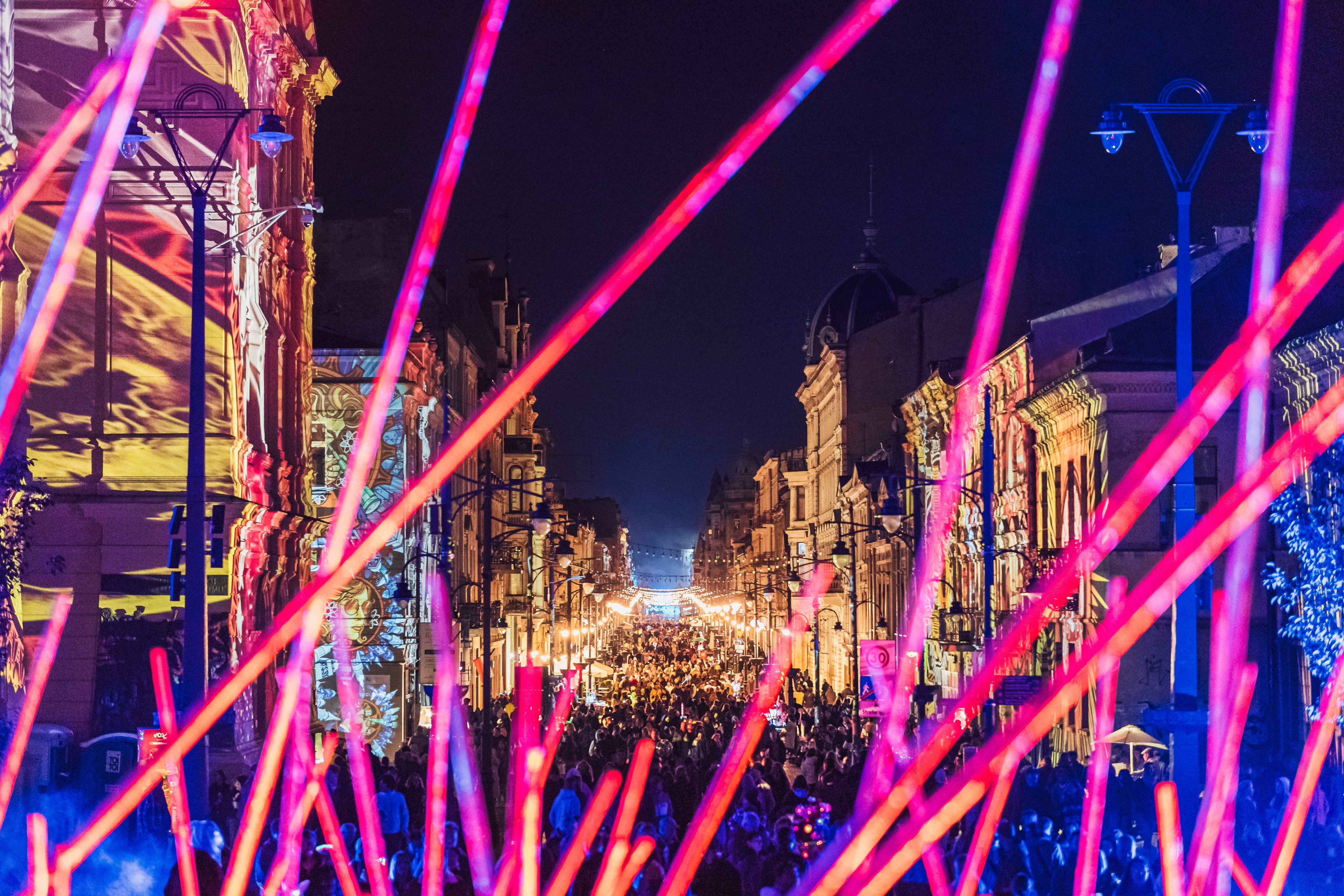 Piękno wielobarwnej Łodzi w nocnej aranżacji. Za nami 14. edycja Light.Move.Festival