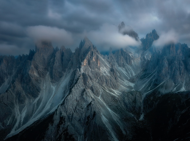 „Tenebris Mundi” – Piotr Ciupka