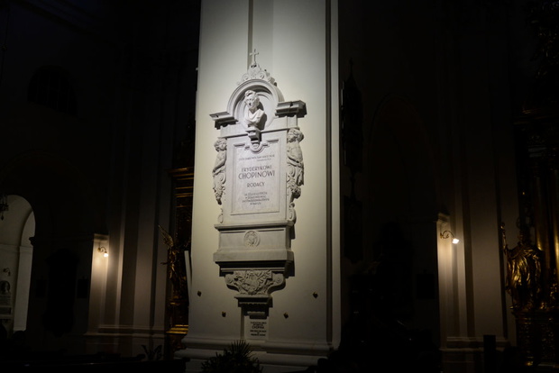 Serce Chopina znajduje się w Kościele św. Krzyża w Warszawie