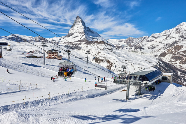 Zermatt przyciąga turystów