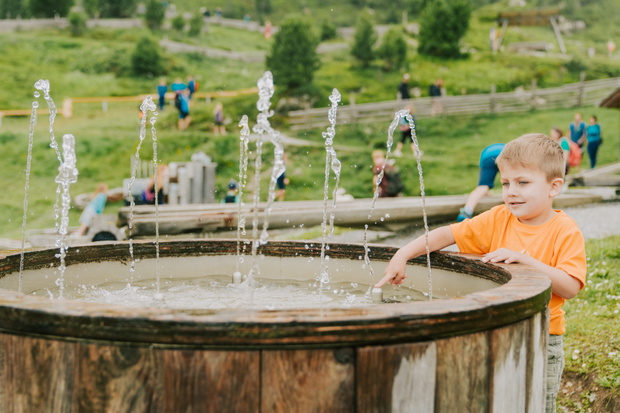Familie-Almzeit-Kulinarik-117 ©WEKNOWMEDIA