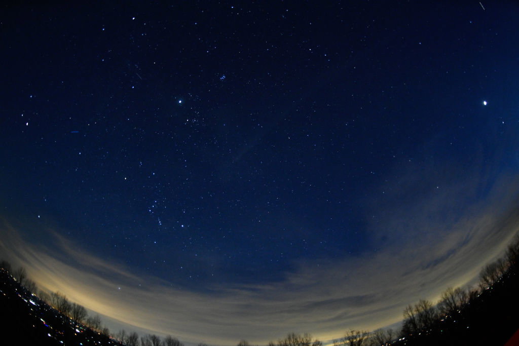 7 planet znajduje się obecnie w jednej linii na nocnym niebie. Co to oznacza?